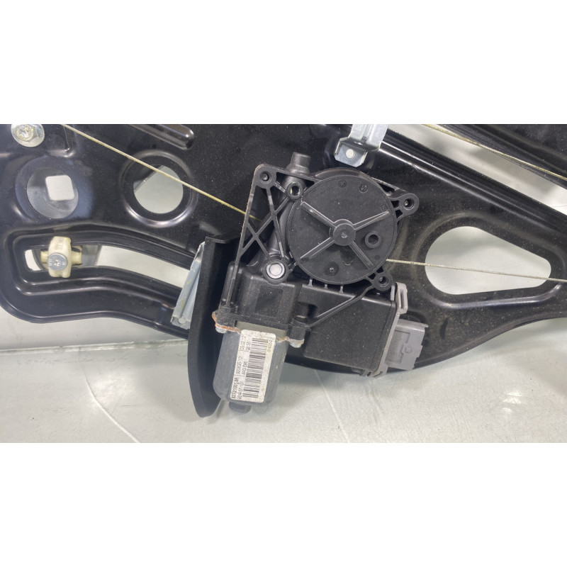 Leve vitre electrique arriere gauche RENAULT MEGANE 3 Photo n°2