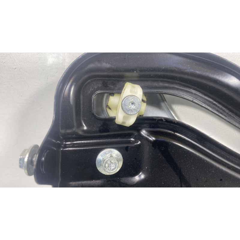 Leve vitre electrique arriere gauche RENAULT MEGANE 3 Photo n°4