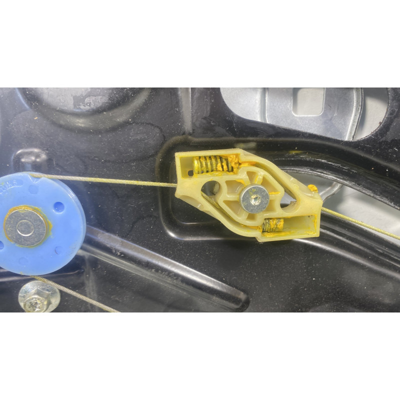 Leve vitre electrique arriere gauche RENAULT MEGANE 3 Photo n°6