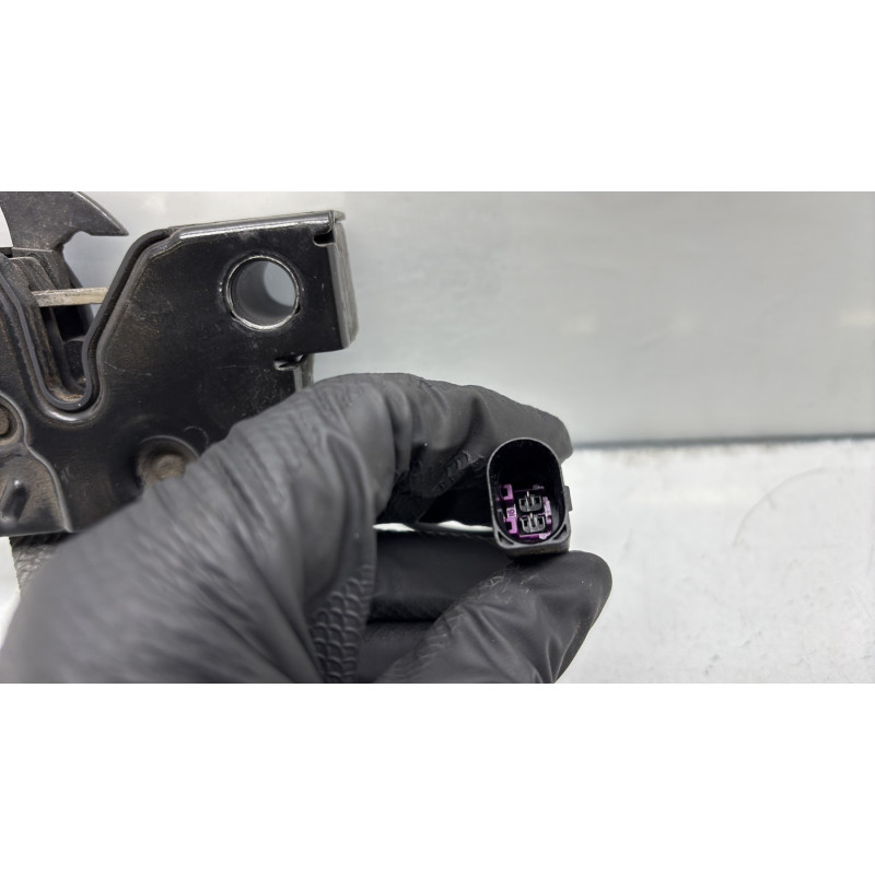 Fermeture de capot VOLKSWAGEN POLO 5 Photo n°3
