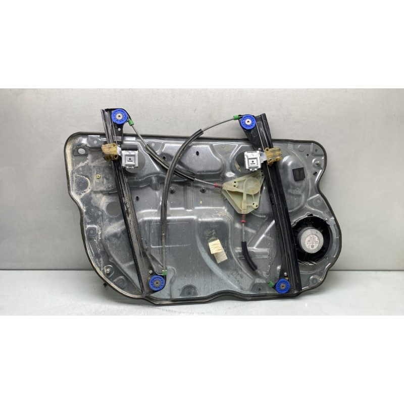 Leve vitre electrique avant droit VOLKSWAGEN POLO 4 Photo n°3
