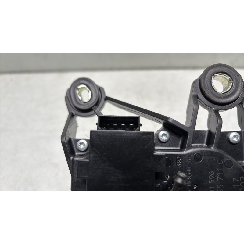 Moteur essuie glace arriere VOLKSWAGEN POLO 4 Photo n°4