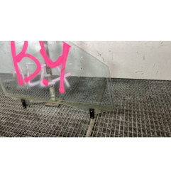 Vitre avant droit KIA SORENTO 1
