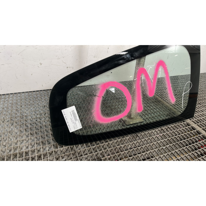 Custode arriere droit RENAULT CLIO 3 Photo n°2