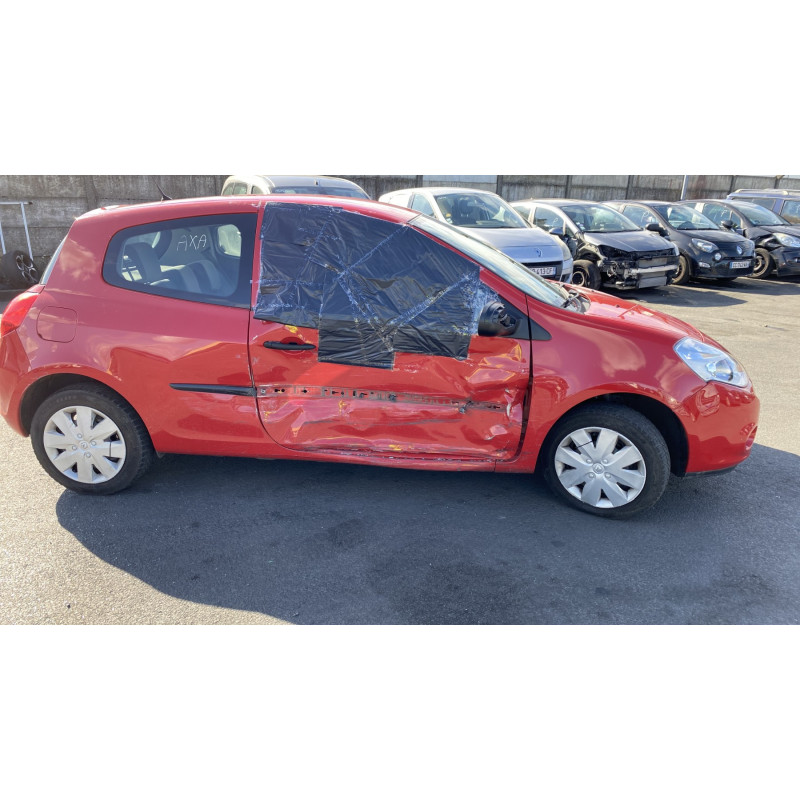 Custode arriere droit RENAULT CLIO 3 Photo n°11