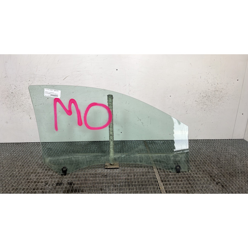 Vitre avant gauche RENAULT CLIO 3 Photo n°4