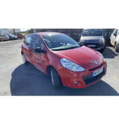Vitre avant gauche RENAULT CLIO 3