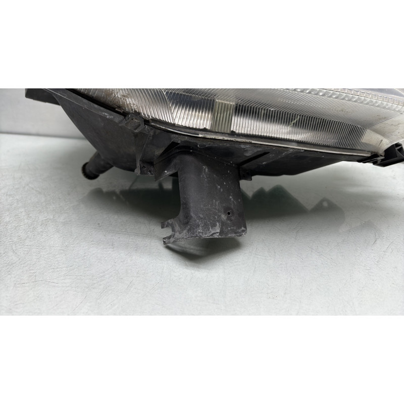 Optique avant principal droit (feux)(phare) CITROEN XSARA PICASSO Photo n°2