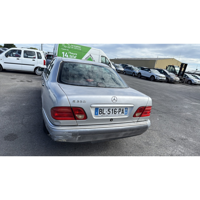 Commande chauffage MERCEDES CLASSE E 210 Photo n°9