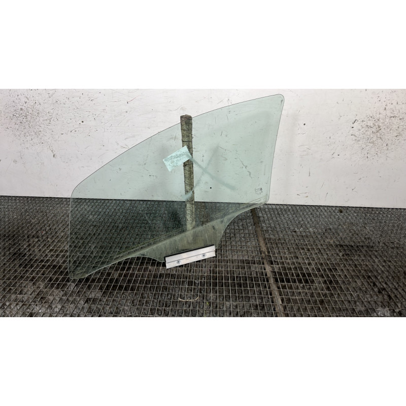Vitre avant droit OPEL CORSA E Photo n°4