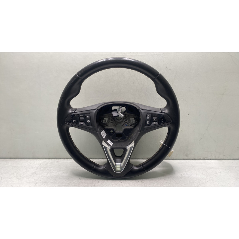 Volant OPEL CORSA E Photo n°1