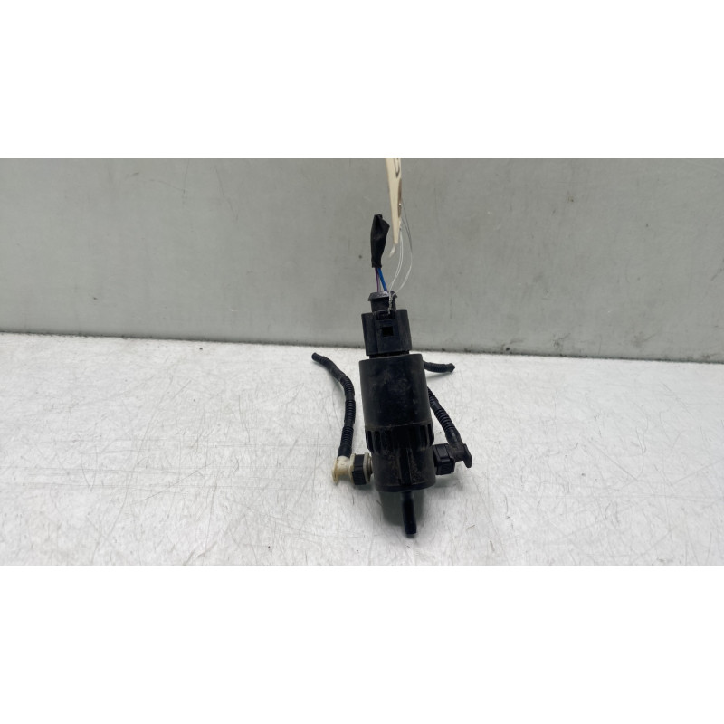 Pompe lave glace avant OPEL CORSA E Photo n°1