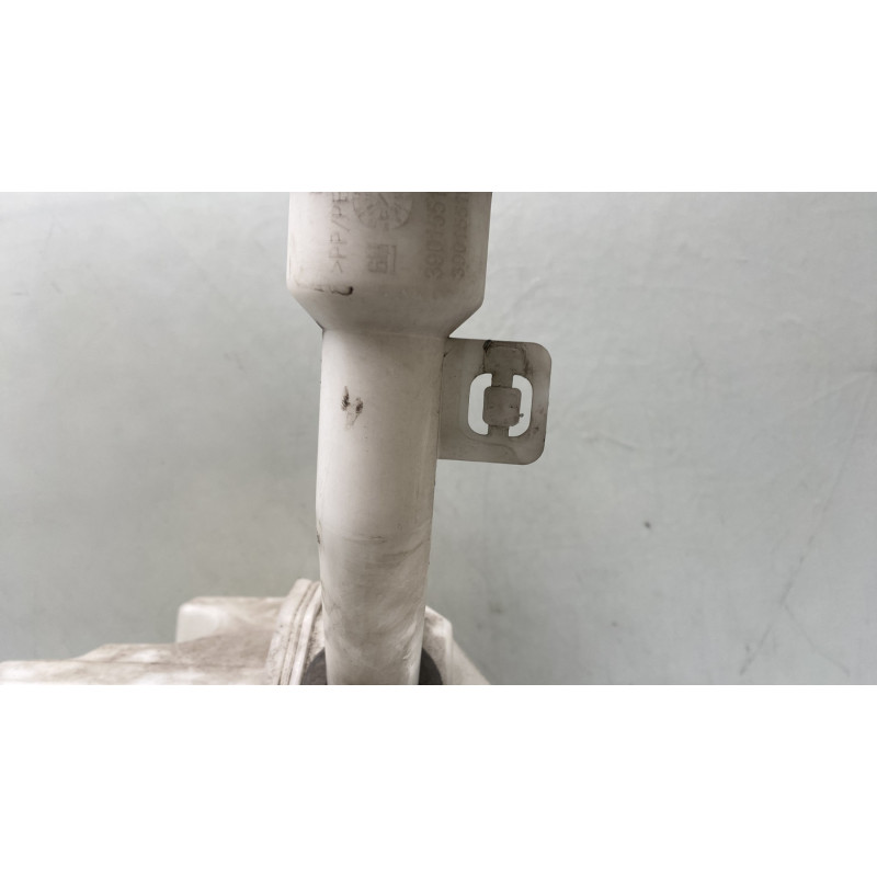 Vase de lave glace OPEL CORSA E Photo n°5