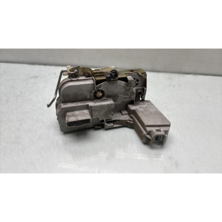 Serrure avant gauche PEUGEOT 307