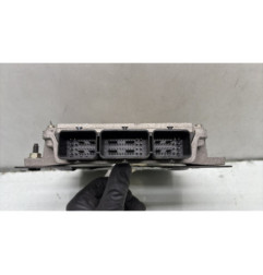 Calculateur moteur PEUGEOT 307