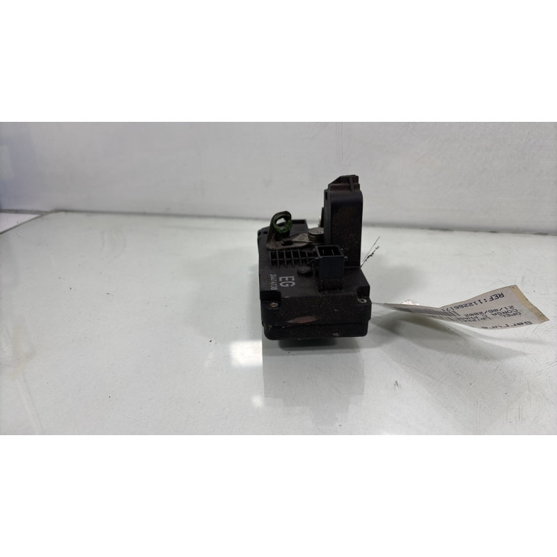 Serrure arriere gauche OPEL CORSA C Photo n°3