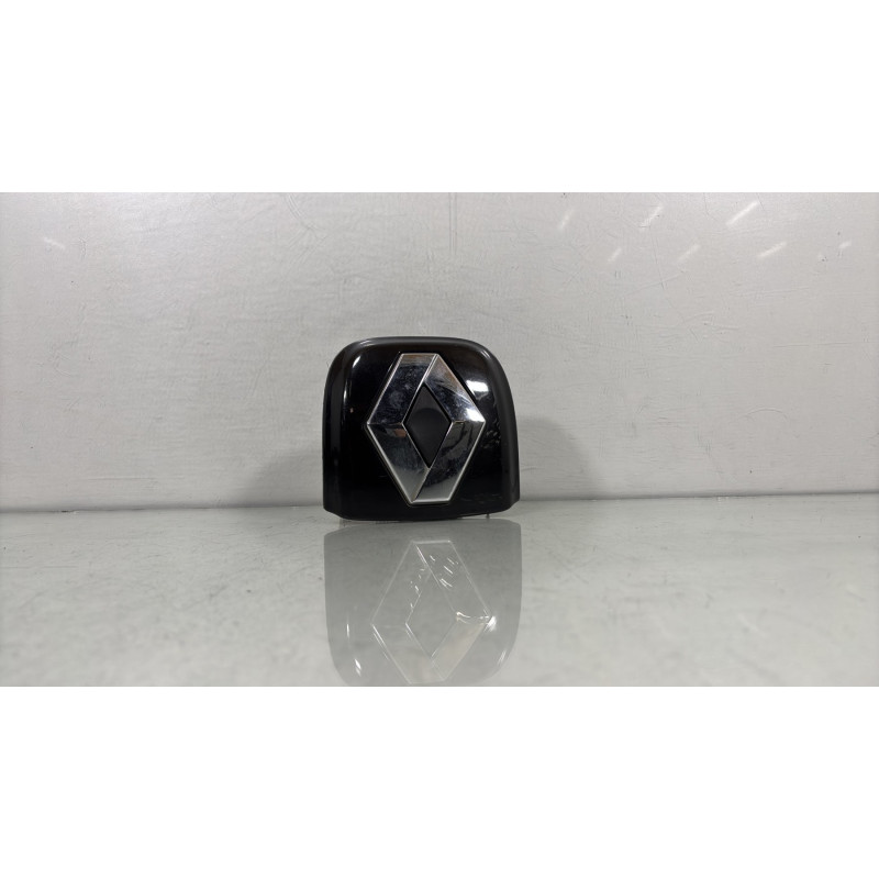 Bouton de coffre RENAULT CLIO 2 Photo n°1