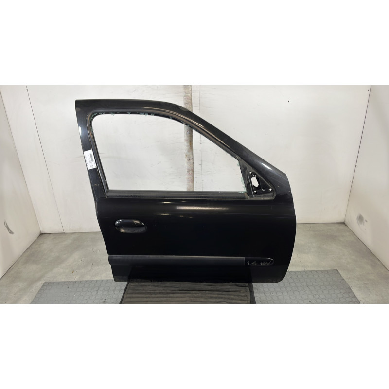 Porte avant droit RENAULT CLIO 2 Photo n°1