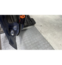 Porte avant droit SKODA SUPERB 2