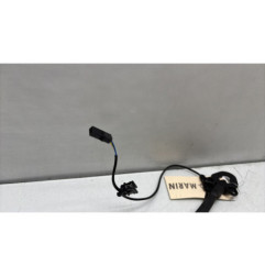 Attache ceinture avant droit SKODA SUPERB 2