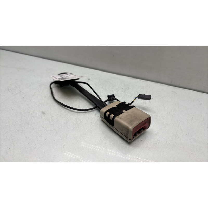 Attache ceinture avant gauche SKODA SUPERB 2 Photo n°1
