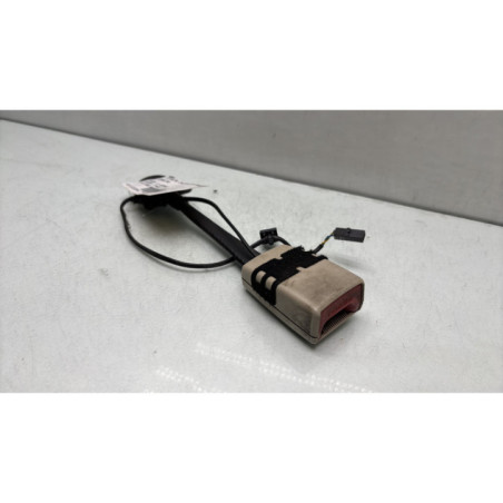Attache ceinture avant gauche SKODA SUPERB 2 Photo n°1
