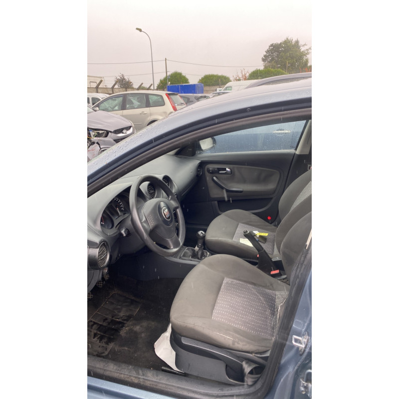 Malle/Hayon arriere SEAT IBIZA 3 Photo n°18