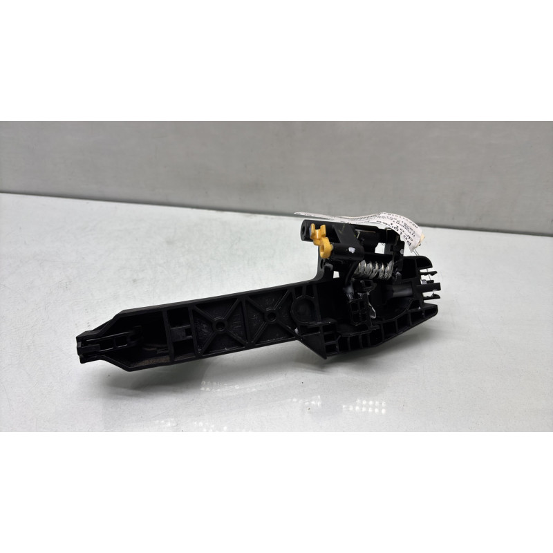 Poignee porte arriere droit HYUNDAI I 20 2 Photo n°3