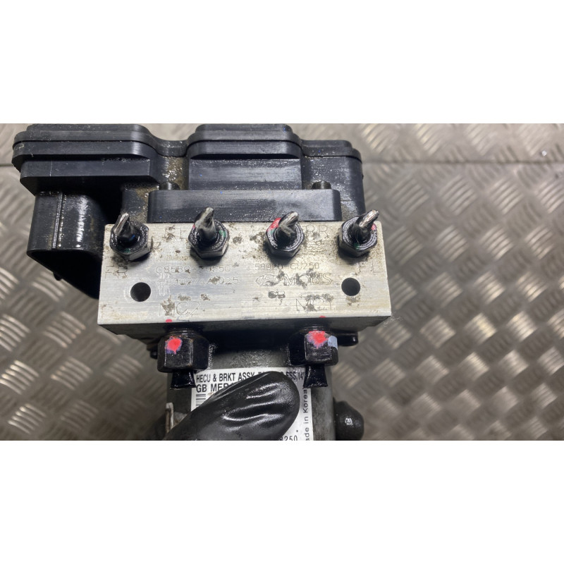 Bloc ABS (freins anti-blocage) HYUNDAI I 20 2 Photo n°4