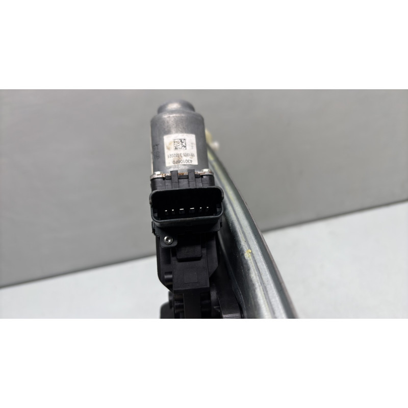 Leve vitre electrique arriere droit RENAULT MEGANE 4 Photo n°6