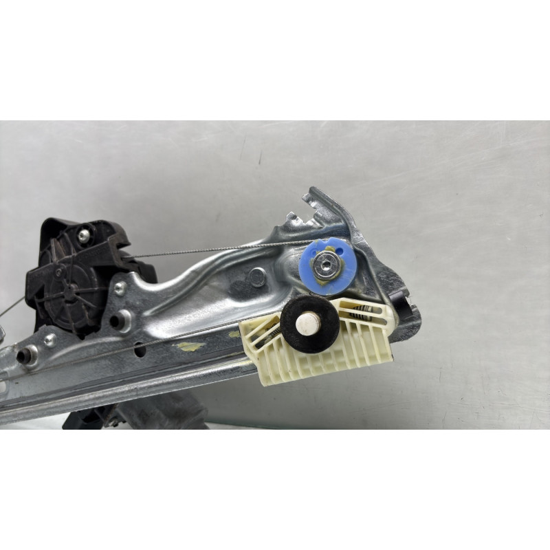 Leve vitre electrique arriere gauche RENAULT MEGANE 4 Photo n°2