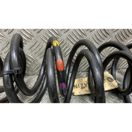 Ressort de suspension arriere droit RENAULT MEGANE 4