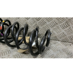 Ressort de suspension arriere droit RENAULT MEGANE 4