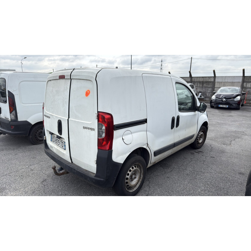 Capot PEUGEOT BIPPER Photo n°12