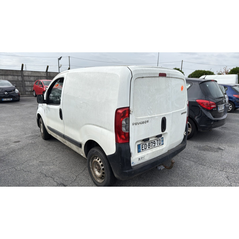 Capot PEUGEOT BIPPER Photo n°13