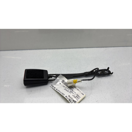 Attache ceinture avant gauche PEUGEOT 5008 1 Photo n°1