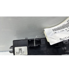 Bouton de warning PEUGEOT 5008 1