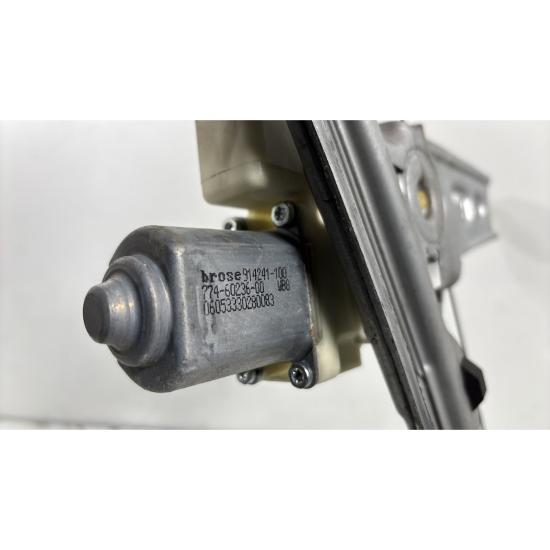 Leve vitre electrique arriere droit PEUGEOT 5008 1 Photo n°9