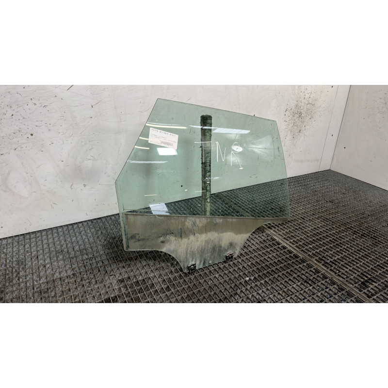 Vitre arriere droit CITROEN C5 2 Photo n°3