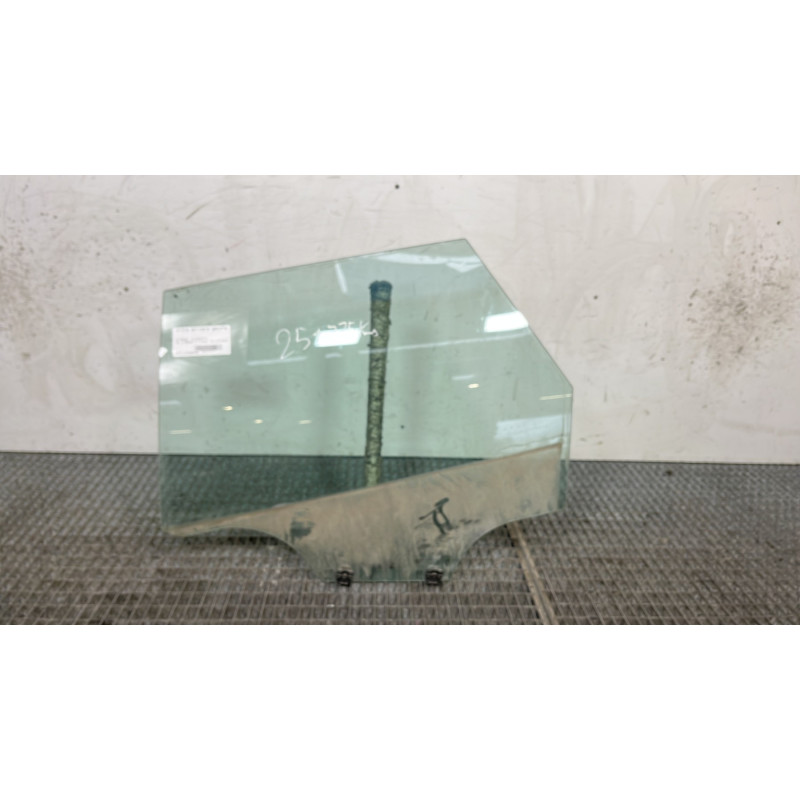 Vitre arriere gauche CITROEN C5 2 Photo n°1