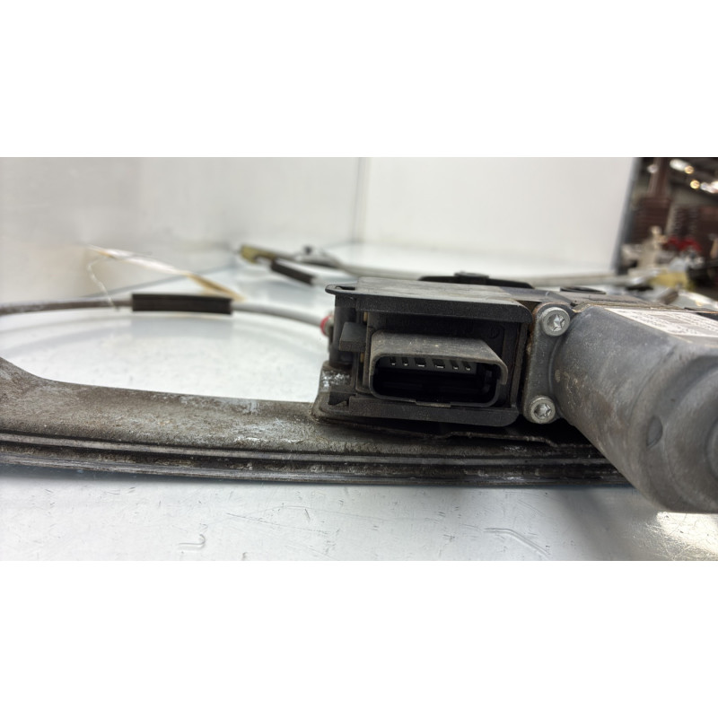 Leve vitre electrique avant gauche CITROEN C5 2 Photo n°6