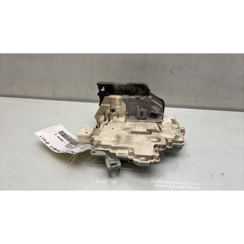 Serrure avant droit AUDI A4 3 Photo n°2