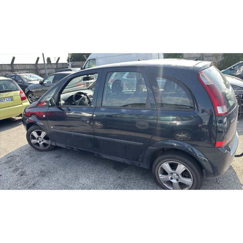 Vitre avant gauche OPEL MERIVA A Photo n°10