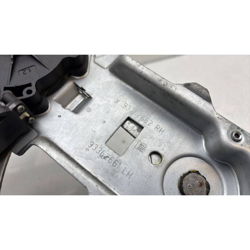 Leve vitre electrique avant droit OPEL MERIVA A Photo n°5