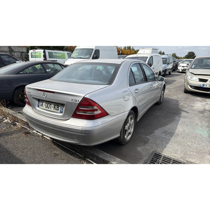 Calandre MERCEDES CLASSE C 203 Photo n°7
