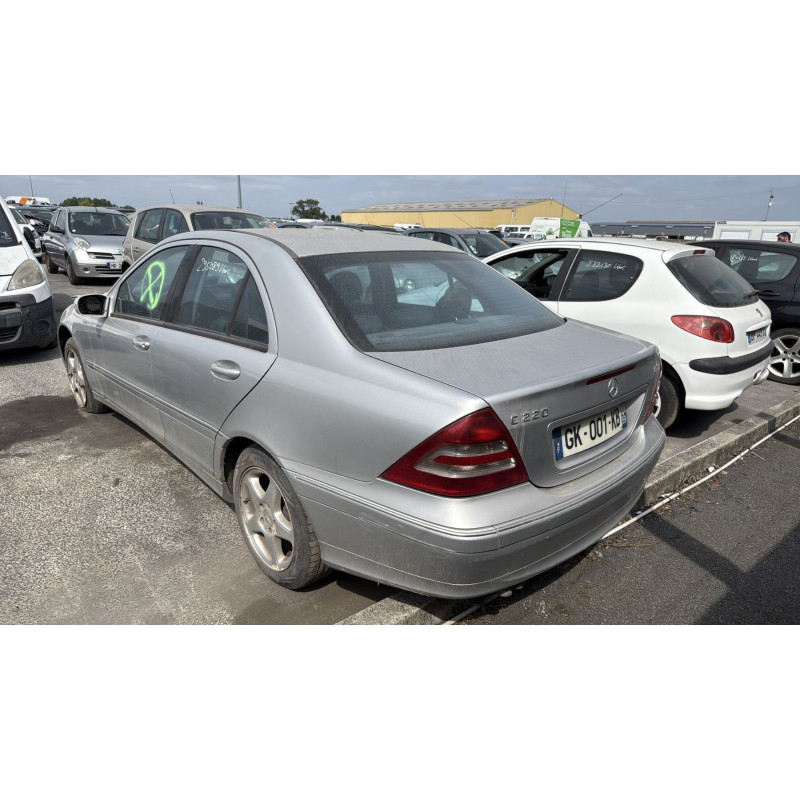 Calandre MERCEDES CLASSE C 203 Photo n°8