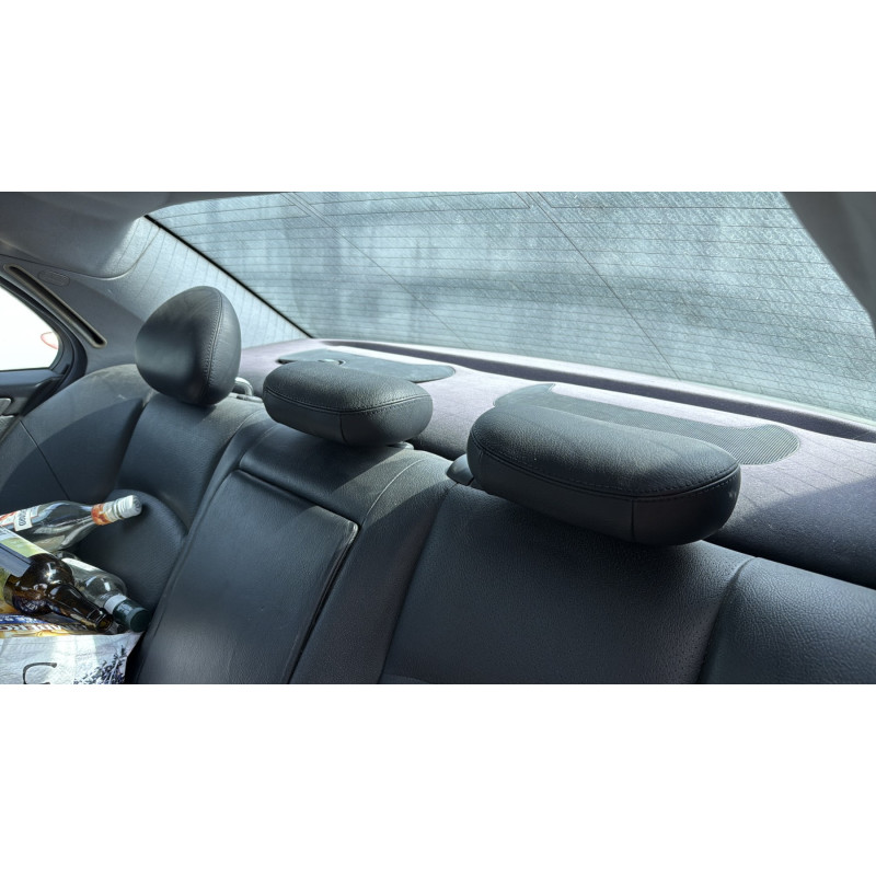 Calandre MERCEDES CLASSE C 203 Photo n°15