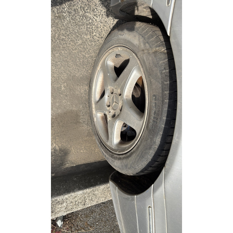 Calandre MERCEDES CLASSE C 203 Photo n°18