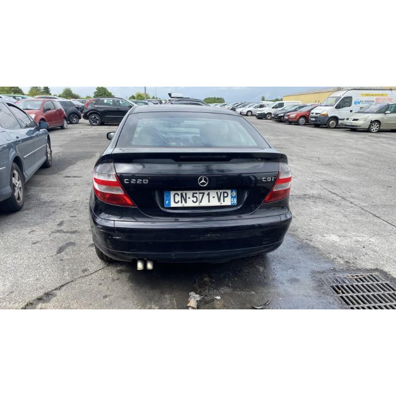 Etrier avant droit (freinage) MERCEDES CLASSE C 203 COUPE SPORT Photo n°17