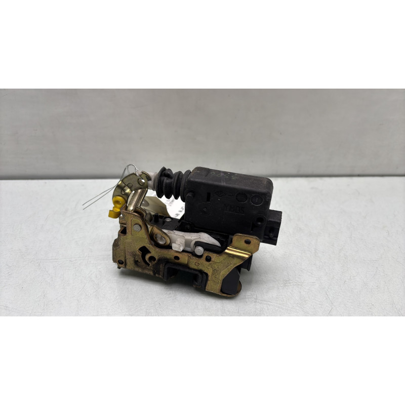 Serrure arriere gauche RENAULT CLIO 1 Photo n°3